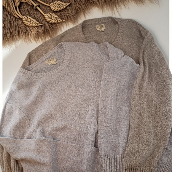 St. John's Bay Gray Sweater - Picture 16 of 16